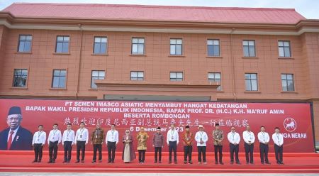 Di Kabupaten Jember Wapres Ma'ruf Amin Serahkan Bantuan untuk Program Penurunan Angka Stunting